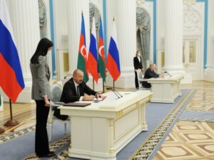 Həssas məqamda imzalanan Moskva Bəyannaməsi: nə qazandıq, nə itirdik?