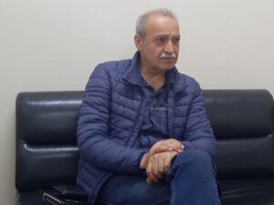 “Bu, jurnalistləri məmurlarla bərabərləşdirməkdir”