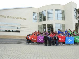 “Gənc Liderlər üçün Qış Universiteti”nin ikinci günü başa çatıb