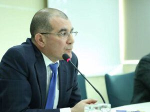 Vüqar Abdullayev vəzifəsindən azad olundu – Yeni Təyinat