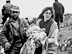 “Nezavisimaya qazeta” Xocalıda baş verənlərdən yazdı