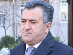 Abdin Fərzəliyev Abşeronun baş memarını işdən çıxardı
