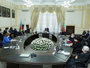 Daha iki məşhur Mehdiyevi yıxıb-sürüdü – ÖZƏL