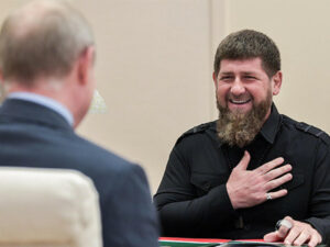 Putin Kadırova general-leytenant rütbəsi verdi