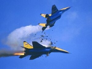 Rusiyanın daha 8 təyyarə, 3 helikopteri VURULDU
