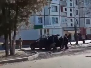 Rusiya hərbçiləri çörək növbəsi gözləyən sakinləri atəşə tutub, 10 nəfər ölüb