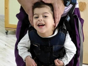 Serebral iflicdən əziyyət çəkən 6 yaşlı Ətirnazın sizin köməyinizə ehtiyacı var – FOTO