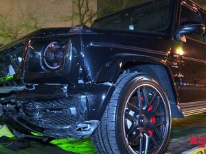 Bakıda “Gelandewagen” “Mercedes”ə çırpıldı – FOTOLAR