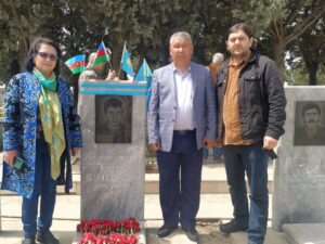 28 ildir itkin hesab olunan qazax əsgər Şəhidlər Xiyabanında tapıldı – Ailəsi ilk dəfə məzarı başında – FOTO