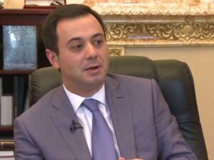 Polkovnik oğlu, nazir qaynı, siyahıda 2-ci – UNUDULAN MƏMURLAR
