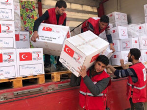 Türkiyənin Qırmızı Aypara Cəmiyyəti Azərbaycanda Ramazan yardımı paylayır