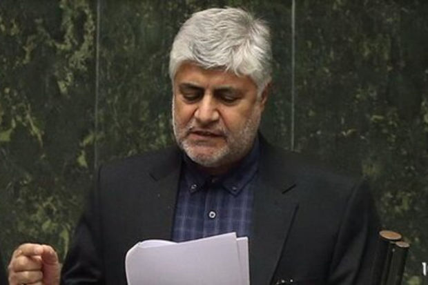 İranlı deputat: “Kişilər qonşu ölkələrdən buraya qadınlarla əylənmək üçün gəlirlər”