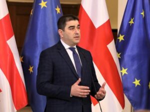 Gürcüstan parlamentinin sədri Ermənistana gedir