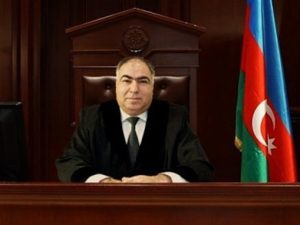 Tanınmış hakim Əfqan Hacıyev təqaüdə göndərildi