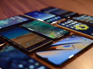 Telefonların qeydiyyat rüsumu ləğv edilib? – AÇIQLAMA
