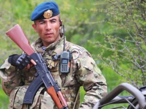 Tacikistanda antiterror əməliyyatı zamanı 1 zabit ölüb, 13 hərbçi yaralanıb