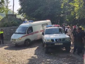 Dərəyə aşan avtobusun içində şagirdlərlə müəllimlər olub – FOTO