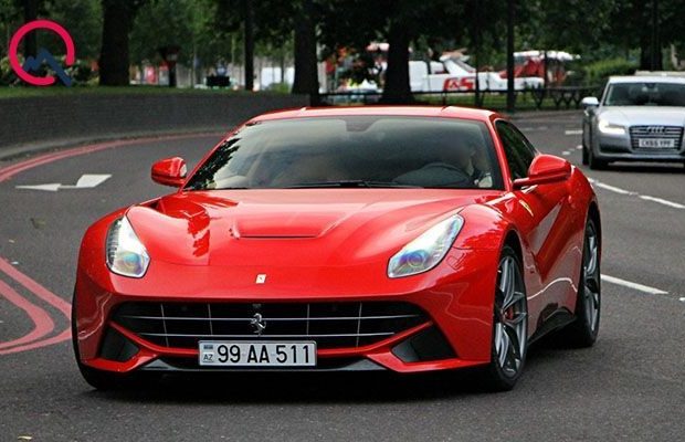 Bakıda AA seriyalı “Ferrari”nin sahibi 300 manat cərimələndi – SƏBƏB