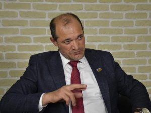 “Mən Sahil Babayevin təhqir olunmasını və üzərinə bu qədər gedilməsini qınayıram”  – Millət vəkili