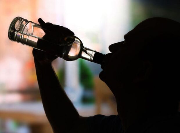 Alkoqollu içkilərdən yalnız arağın minimum qiyməti müəyyənləşəcək