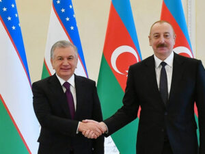 Şavkat Mirziyoyev İlham Əliyevə zəng etdi