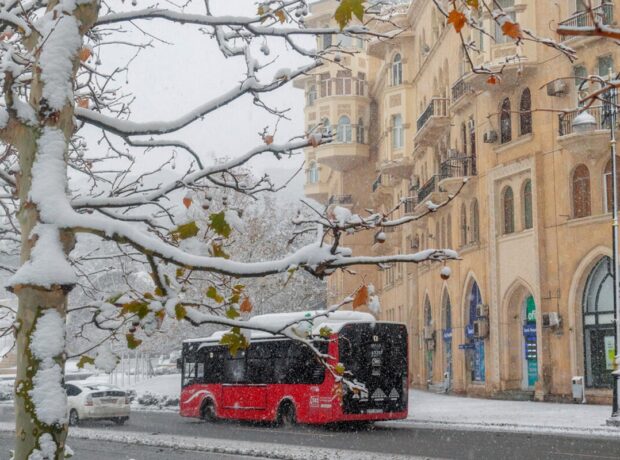 Avtobuslara tətbiq edilən saat məhdudiyyəti aradan qaldırıldı