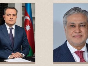 Ceyhun Bayramov Pakistanın XİN başçısı ilə müzakirə apardı