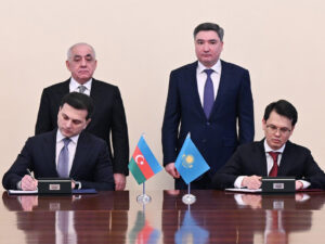 Azərbaycanla Qazaxıstan arasında mühüm sənəd imzalandı