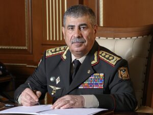 Zakir Həsənov Azərbaycan qadınlarını təbrik etdi